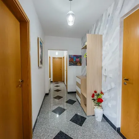 Lucija Apartamento Kaštela