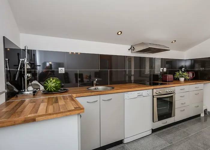 Lucija Apartament Kaštela