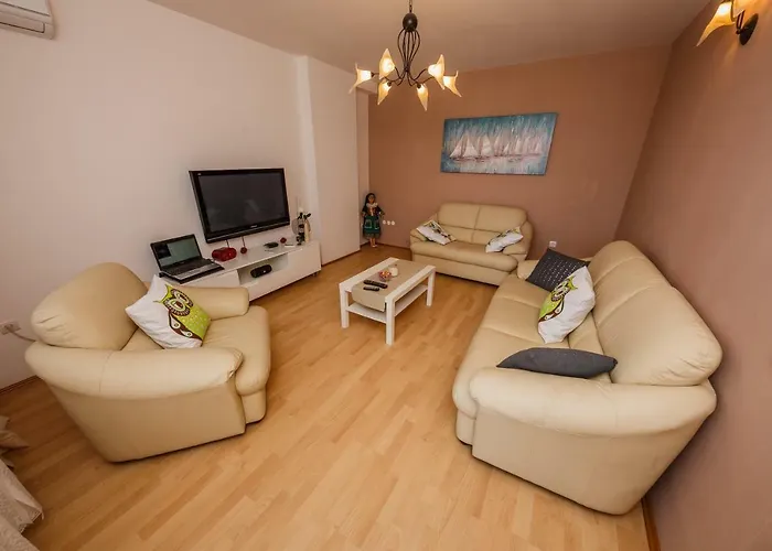Lucija Apartament Kaštela