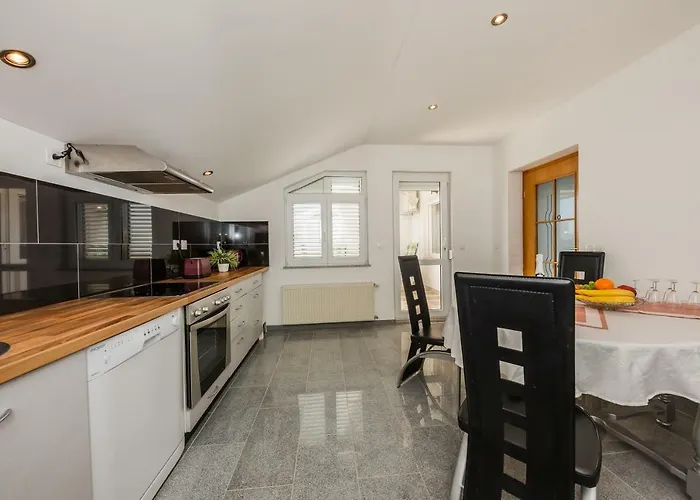 Lucija Apartament